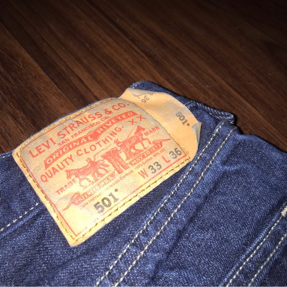 Vtg 90s/Y2K 501 Levis Button Up Dark Denim Mens Tall Bootcut Jeans - Picture 4 of 12